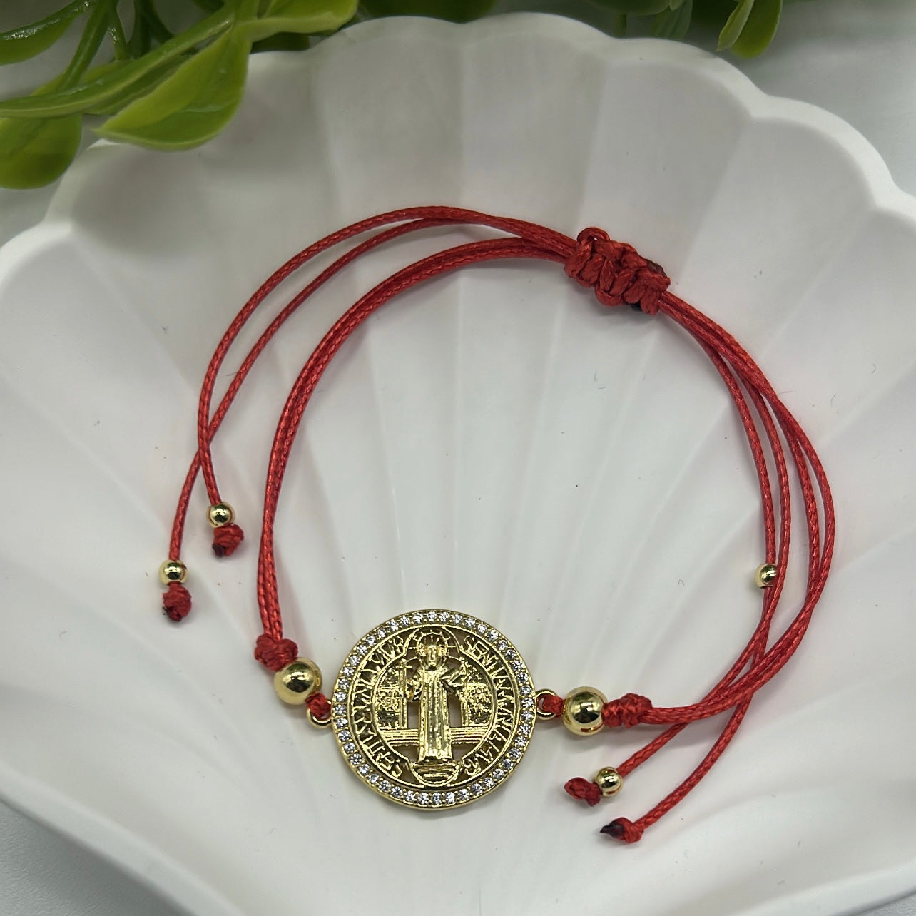 Protective bracelet of Saint Benedict